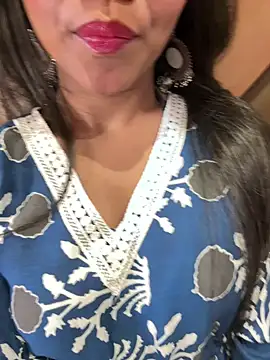 lily 5911 online show from November 10, 2025, 8:08 pm