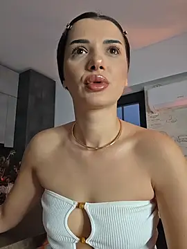 Snapshot of NaughtyChloe chatting on November 14, 2025, 5:06 am NaughtyChloe online show from November 14, 2025, 5:06 am