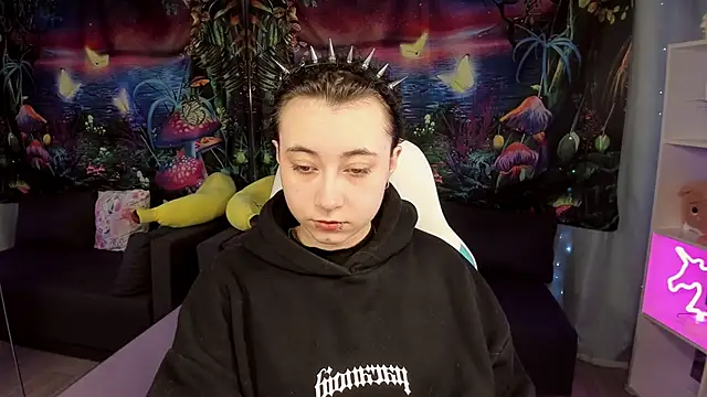 ClaraParks online show from April 10, 2026, 7:18 pm