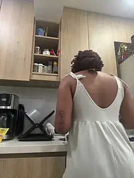  Zahara  online show from November 10, 2025, 11:04 pm