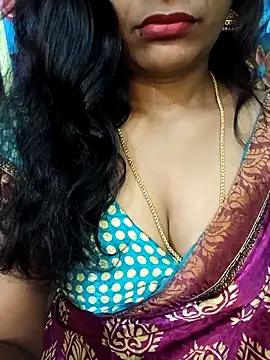 Snapshot of Dharshini_7 chatting on October 21, 2025, 6:30 pm Dharshini 7 online show from October 21, 2025, 6:30 pm