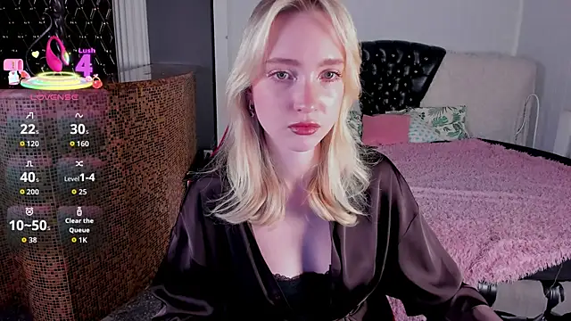 Snapshot of EllaBloom chatting on February 11, 2026, 2:55 pm EllaBloom online show from February 11, 2026, 2:55 pm