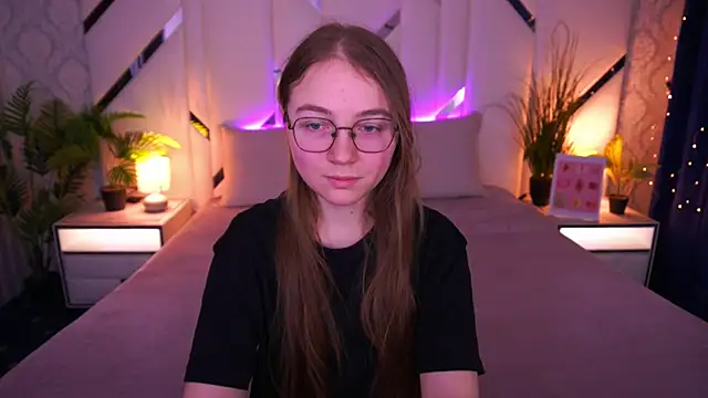 ArrinaWairr online show from February 11, 2026, 8:52 am