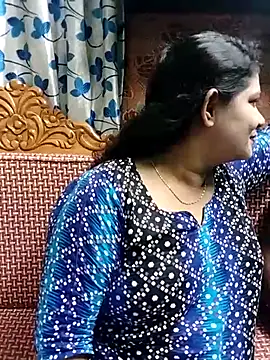 Snapshot of Sofia-0 chatting on September 10, 2025, 6:19 pm Sofia-0 online show from September 10, 2025, 6:19 pm