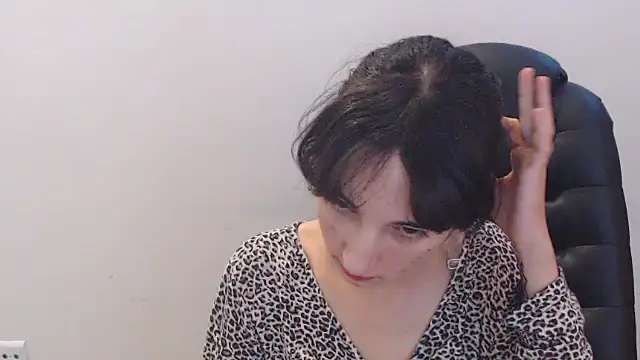 Marri-Stella online show from November 18, 2025, 9:14 am