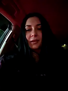 Snapshot of SaraViss20 chatting on October 15, 2025, 5:24 pm SaraViss20 online show from October 15, 2025, 5:24 pm