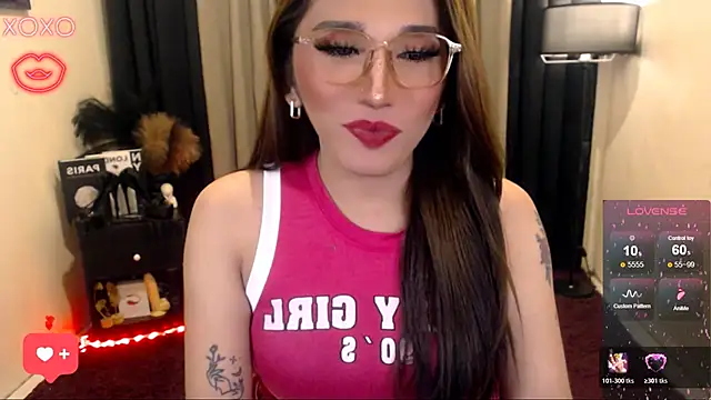 Snapshot of precious_RoseDoll chatting on November 17, 2025, 3:23 am precious RoseDoll online show from November 17, 2025, 3:23 am