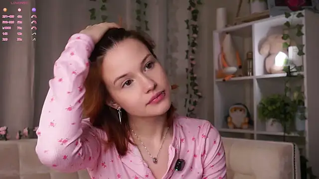 BlytheBenny online show from December 20, 2025, 11:56 pm