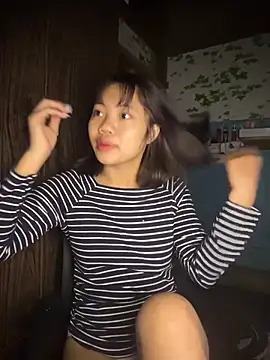 NinaChu online show from November 7, 2025, 5:24 pm