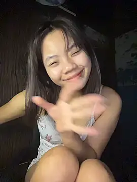 NinaChu online show from November 13, 2025, 3:55 pm