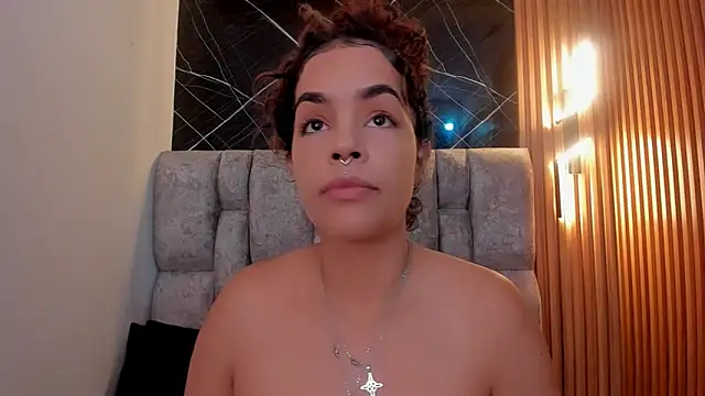 roxanne dl online show from September 22, 2025, 12:18 pm