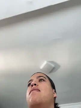 JuanitaMore01 online show from February 11, 2026, 5:40 pm