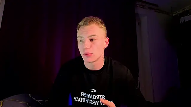 Snapshot of callmealexthx chatting on January 5, 2026, 9:18 pm callmealexthx online show from January 5, 2026, 9:18 pm