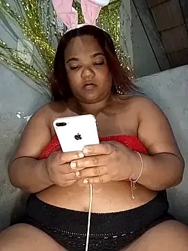 melcarioca1111 online show from April 4, 2026, 7:22 pm