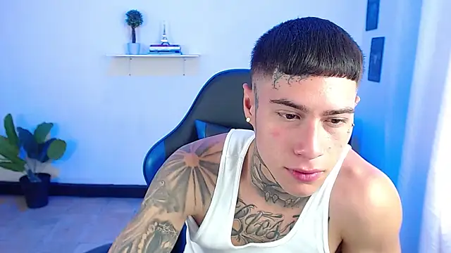 Snapshot of setthomas chatting on October 15, 2025, 3:34 pm setthomas online show from October 15, 2025, 3:34 pm