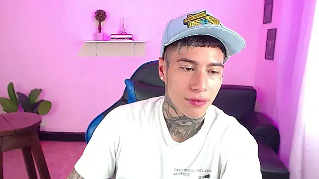 Snapshot of setthomas chatting on October 27, 2025, 3:05 pm setthomas online show from October 27, 2025, 3:05 pm