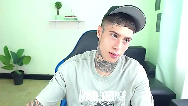 Snapshot of setthomas chatting on November 14, 2025, 4:06 pm setthomas online show from November 14, 2025, 4:06 pm