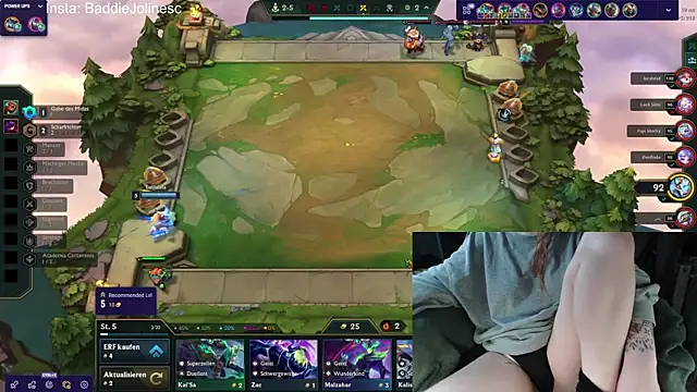 Snapshot of BaddieJoline chatting on October 10, 2025, 5:23 pm BaddieJoline online show from October 10, 2025, 5:23 pm