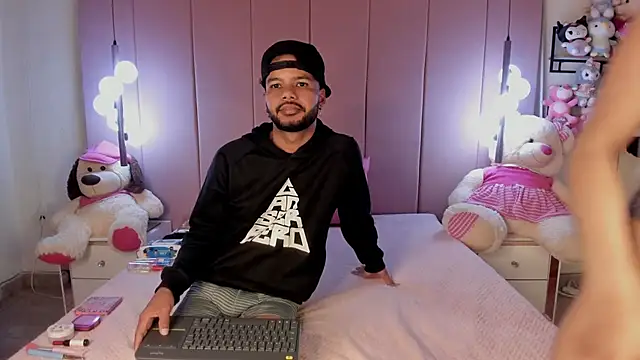 Liah Marthina online show from November 30, 2025, 3:21 am