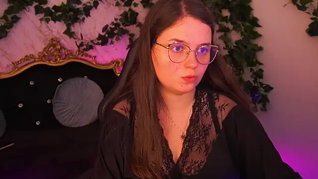 SophieDreamss online show from December 2, 2025, 11:11 pm