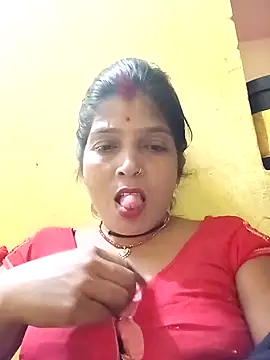 Snapshot of Samiya-143 chatting on October 10, 2025, 4:17 pm Samiya-143 online show from October 10, 2025, 4:17 pm