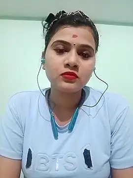 Snapshot of Kavya-Tiwari chatting on September 10, 2025, 5:46 pm Kavya-Tiwari online show from September 10, 2025, 5:46 pm