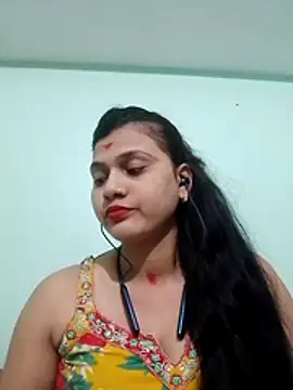 Kavya-Tiwari online show from November 5, 2025, 7:03 pm