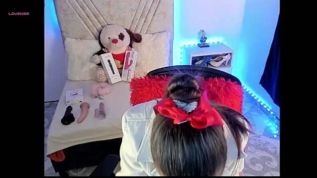 Snapshot of Mia_Victoria22 chatting on May 19, 2026, 5:30 pm Mia Victoria22 online show from May 19, 2026, 5:30 pm