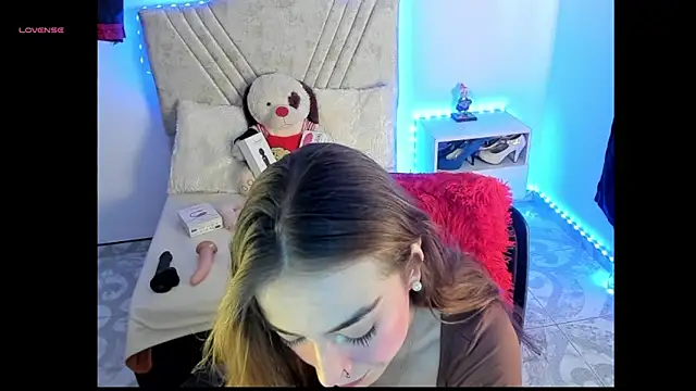 Snapshot of Mia_Victoria22 chatting on May 22, 2026, 7:30 pm Mia Victoria22 online show from May 22, 2026, 7:30 pm
