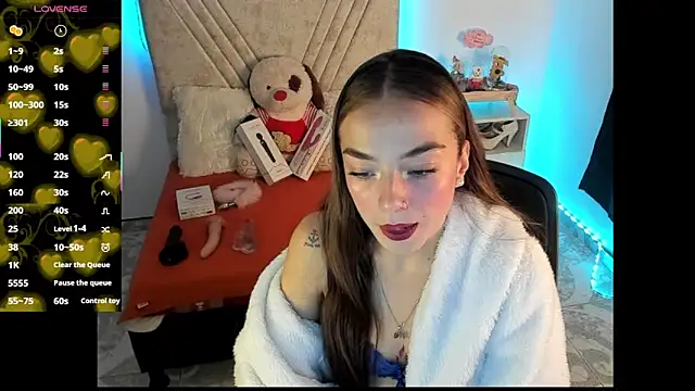 Snapshot of Mia_Victoria22 chatting on July 23, 2026, 2:20 am Mia Victoria22 online show from July 23, 2026, 2:20 am