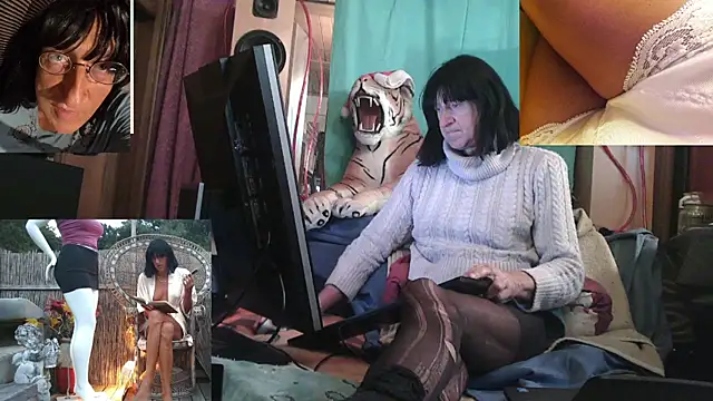 SissiDomination online show from December 14, 2025, 2:17 am