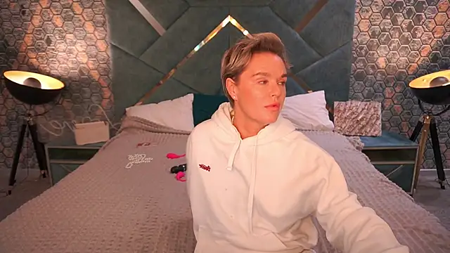 PleasureWeCouple online show from November 22, 2025, 6:56 am