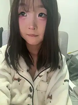 lelebaybay888 online show from January 7, 2026, 6:21 pm