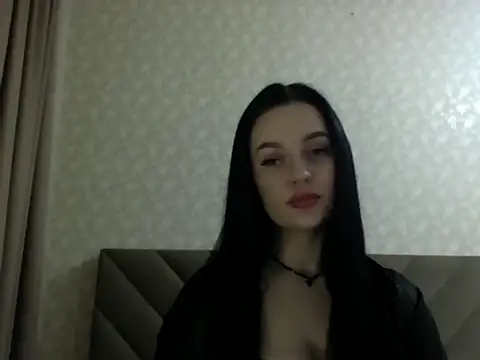 Lulii24 online show from November 16, 2025, 1:44 am