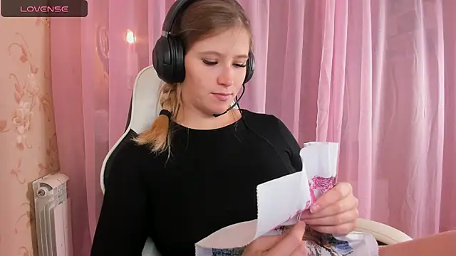 Snapshot of Anabel-Candy chatting on October 20, 2025, 6:47 am Anabel-Candy online show from October 20, 2025, 6:47 am