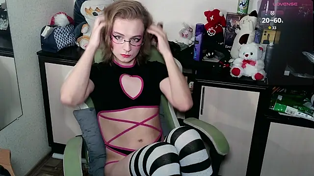 LeoGuessMe online show from April 12, 2026, 7:30 pm