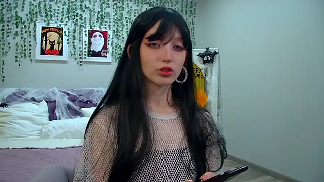 MistyMarlo online show from November 4, 2025, 6:23 am