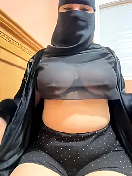 Snapshot of _Laiali_ chatting on October 1, 2025, 11:38 am Laiali online show from October 1, 2025, 11:38 am