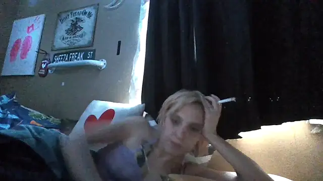 flavi1996 online show from December 15, 2025, 2:54 pm