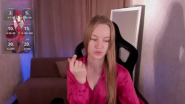 Lucy Shaw online show from November 8, 2025, 7:19 am