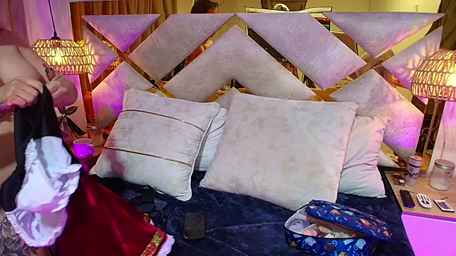 Scarlett Vegaa online show from October 14, 2025, 12:28 pm