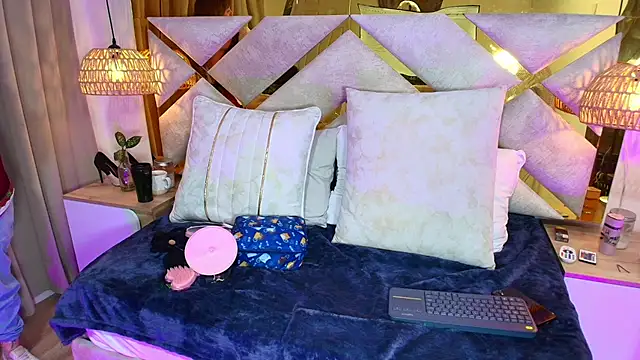 Scarlett Vegaa online show from October 15, 2025, 11:21 am