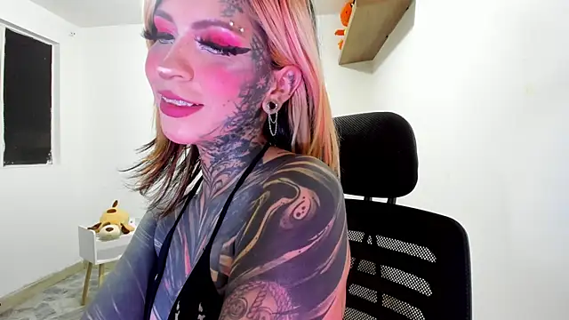 Nickidoll66- online show from May 16, 2026, 3:14 am