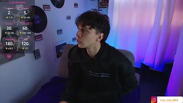 Snapshot of Nick_Bangover_ chatting on September 30, 2025, 6:46 pm Nick Bangover online show from September 30, 2025, 6:46 pm