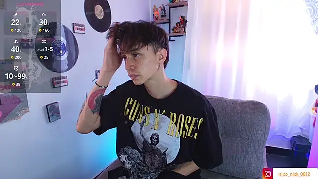 Snapshot of Nick_Bangover_ chatting on November 15, 2025, 6:15 pm Nick Bangover online show from November 15, 2025, 6:15 pm