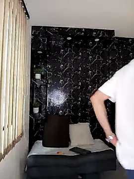 Rafael Mendezz online show from February 7, 2026, 8:45 pm