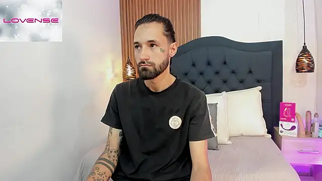 Hisoka 011 online show from March 27, 2026, 7:35 pm