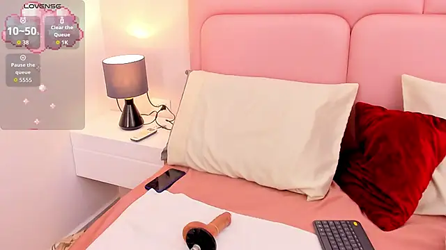 alma leyton online show from October 17, 2025, 8:11 pm