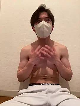 Yuma0718 online show from April 18, 2026, 7:56 am