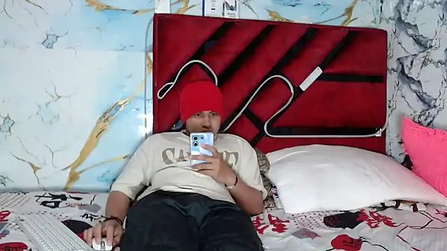 hot lady19 online show from February 2, 2026, 5:55 pm